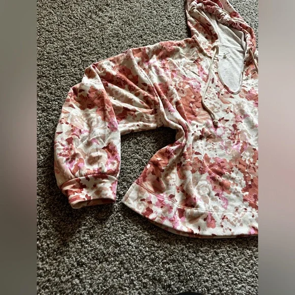 Lou & Grey In Bloom Floral Terry Hoodie - Picture 5 of 10